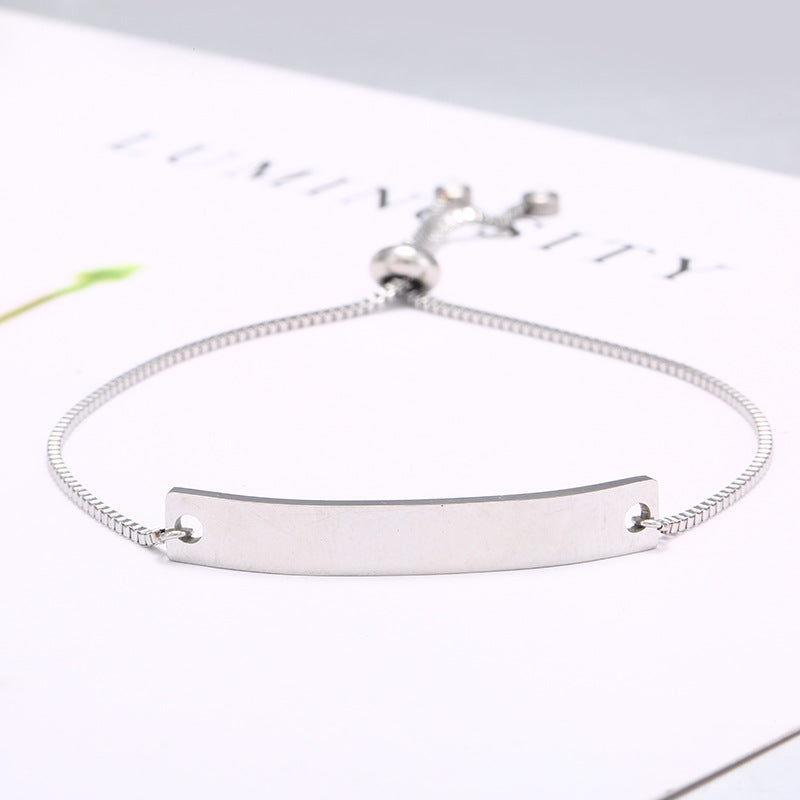 Bracelete Ajustável com Acessório Retangular
