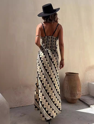 Vestido Longo Boho Étnico com Alças Finas e Estampa Tribal