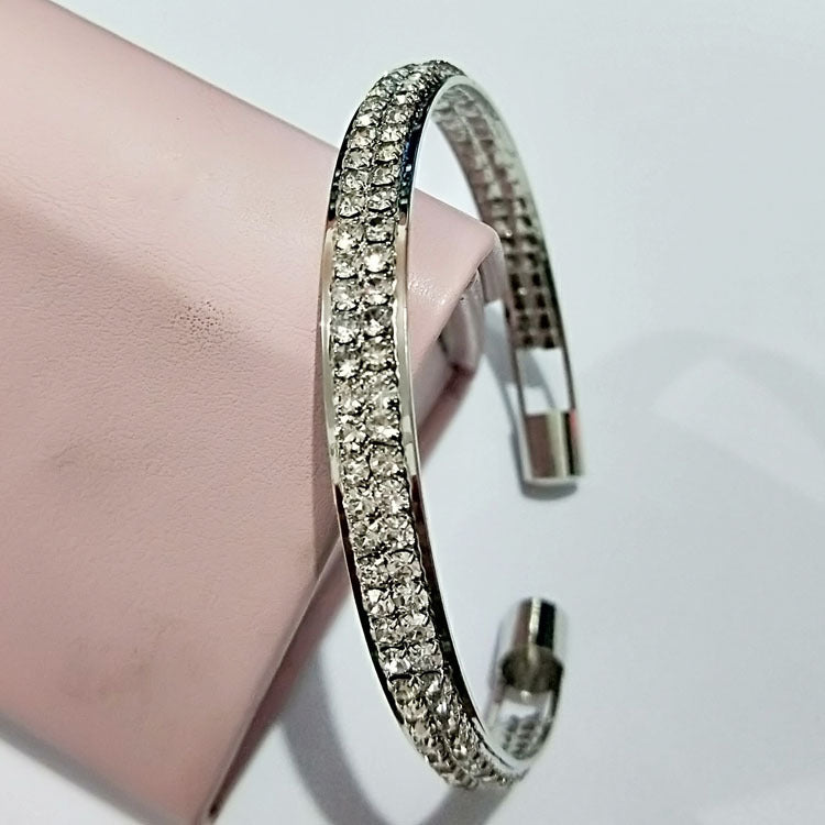 Bracelete Luxo com Esferas e Brilhos