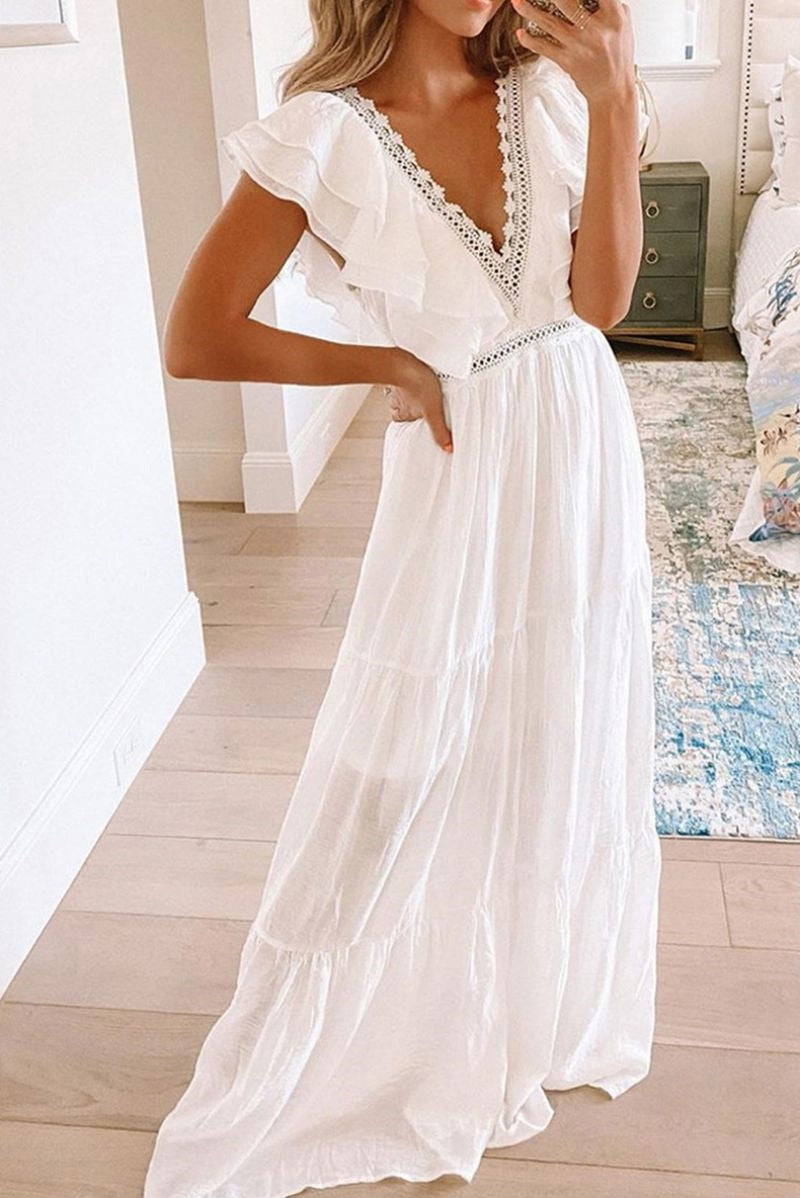 Vestido Longo de Renda Branca com Decote em V