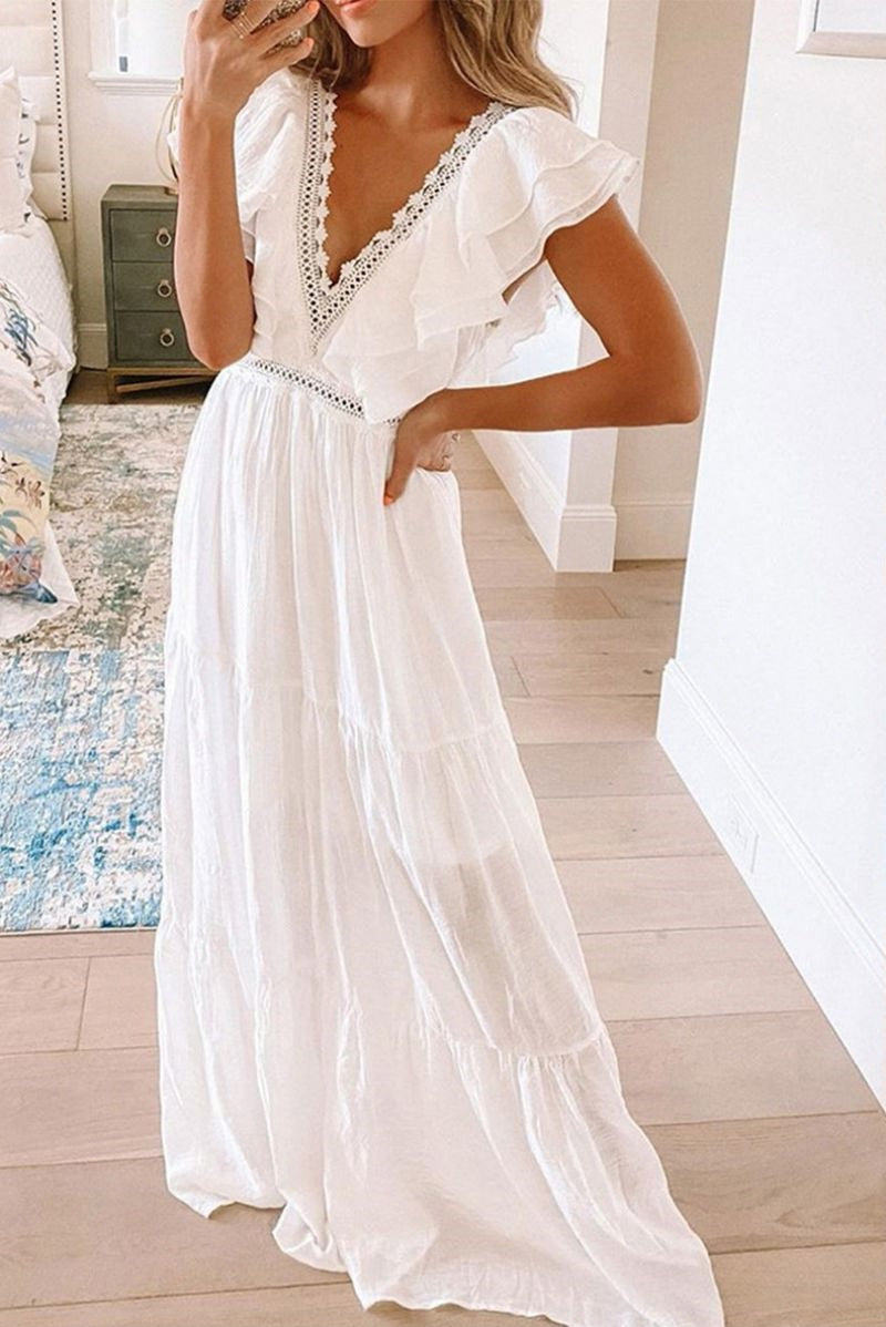 Vestido Longo de Renda Branca com Decote em V