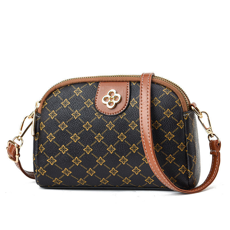 Bolsa Compacta com Monograma e Acabamento Clássico