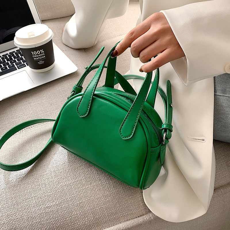 Bolsa Casual-Chic com Design Curvo e Toque Premium
